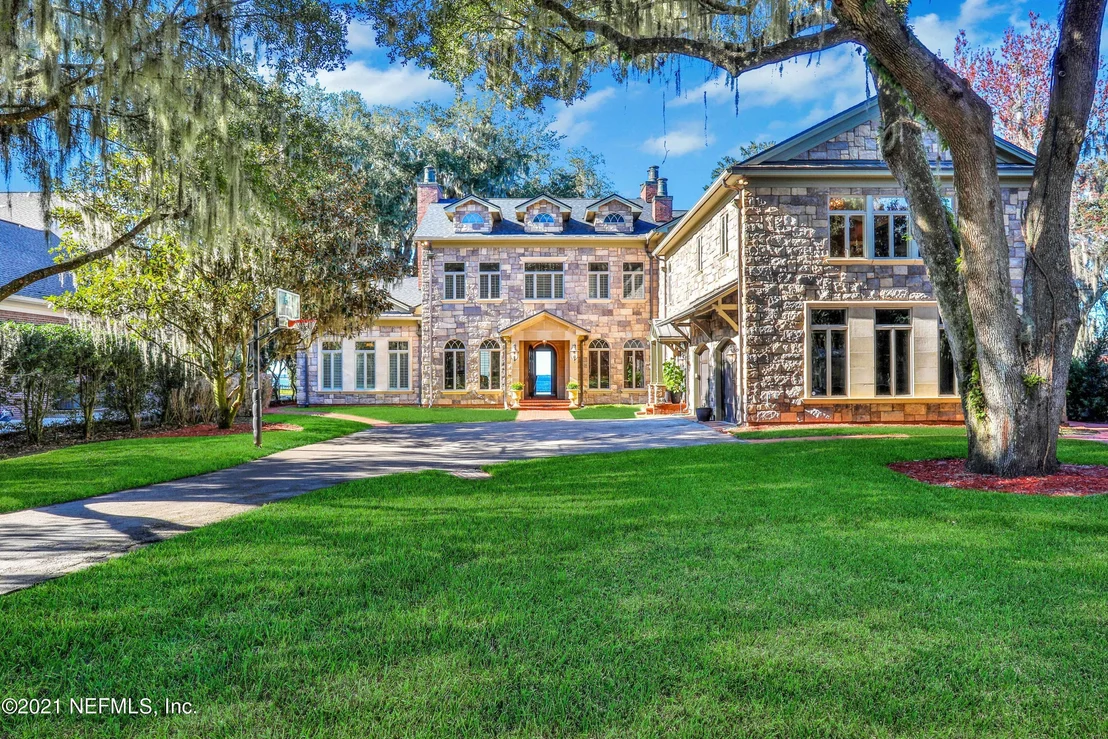 Photo of 3531 BEAUCLERC Circle N