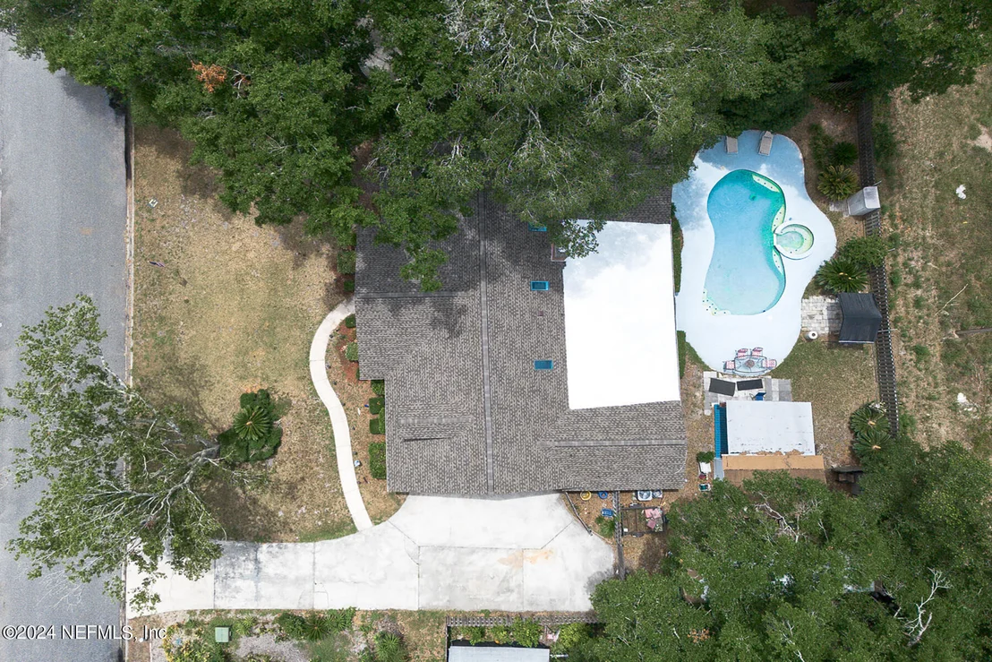 Photo of 2206 GLENCOE Drive
