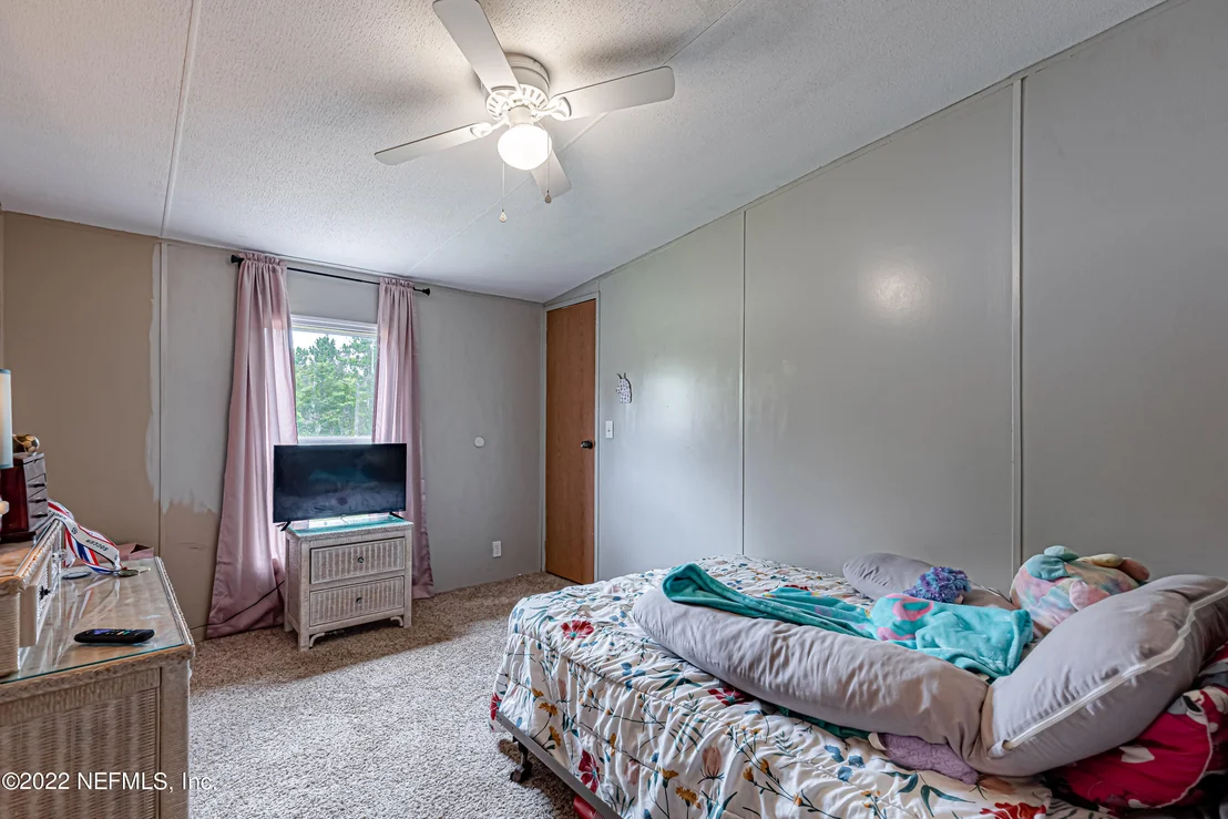 Photo of 28258 TRINITY Lane