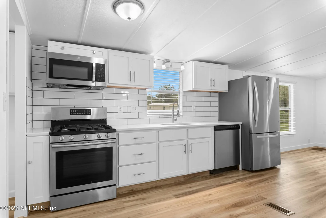 Photo of 349 STOKES LANDING Road