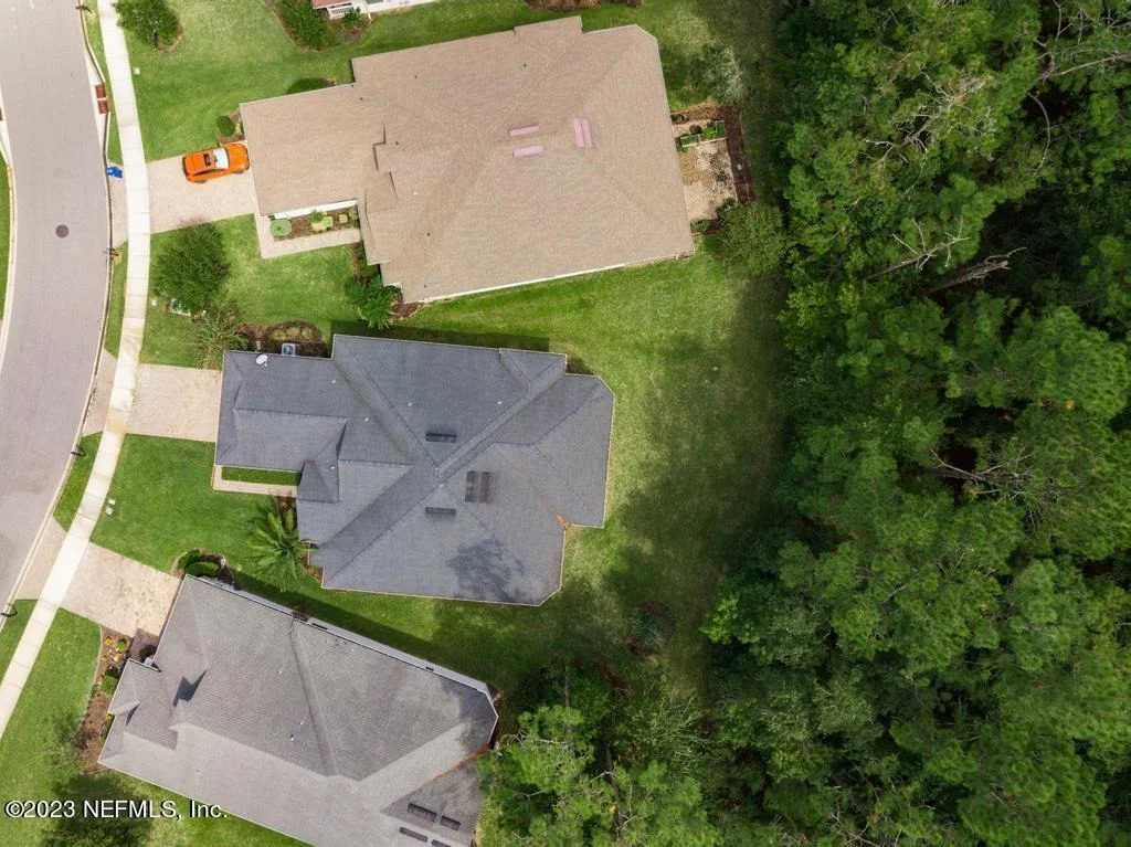 Photo of 1604 SUGAR LOAF Lane