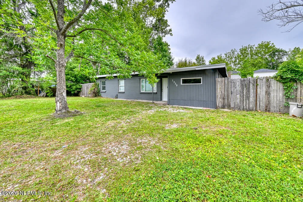 Photo of 1339 ELLIS Road