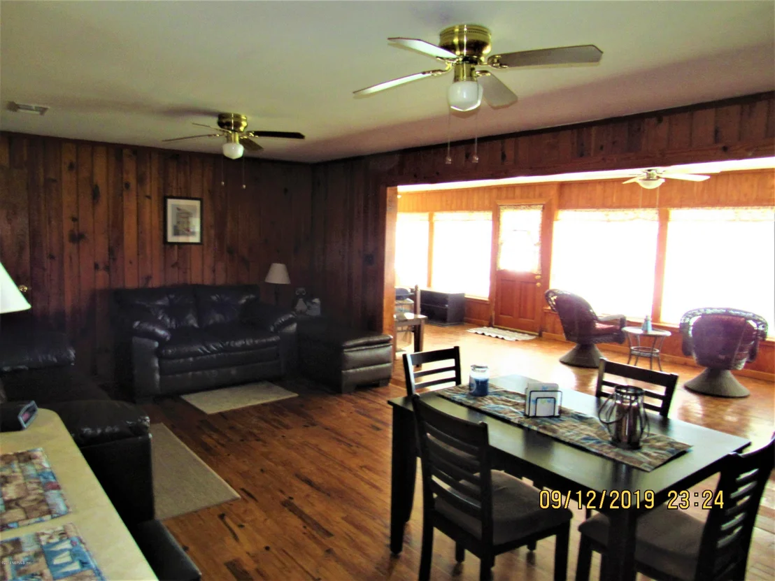 Photo of 263 W RIVER Road