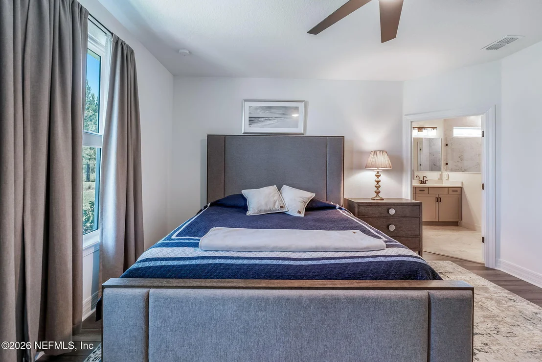 Photo of 212 ETHEREAL Square