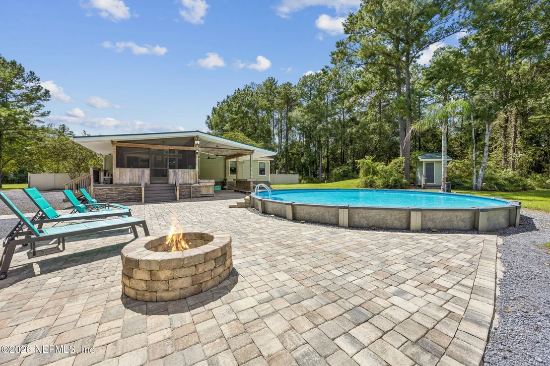 Photo of 35487 QUAIL Road N