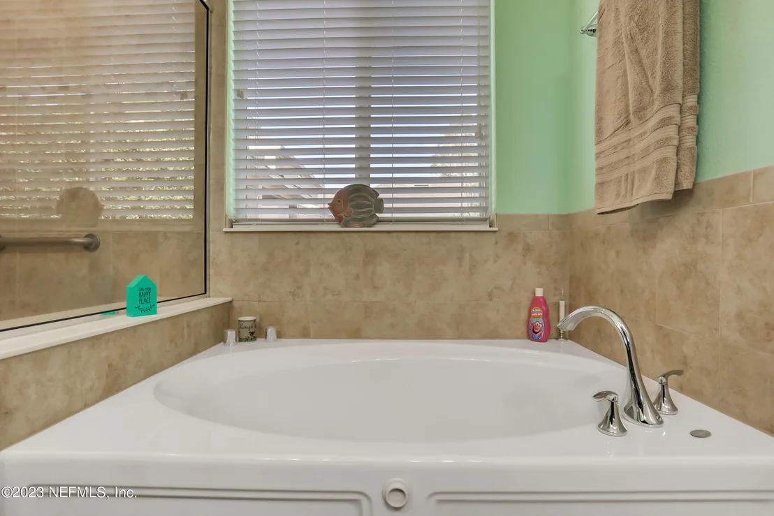 Photo of 724 BRIAR VIEW Drive