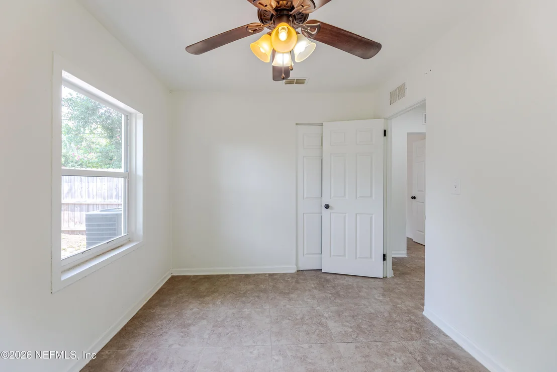 Photo of 9754 BUNCOME Road