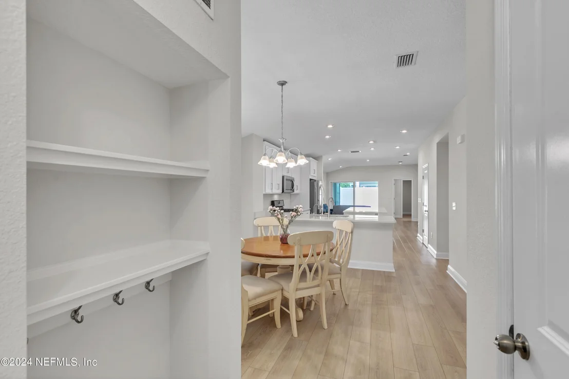 Photo of 595 MEADOW CREEK Drive