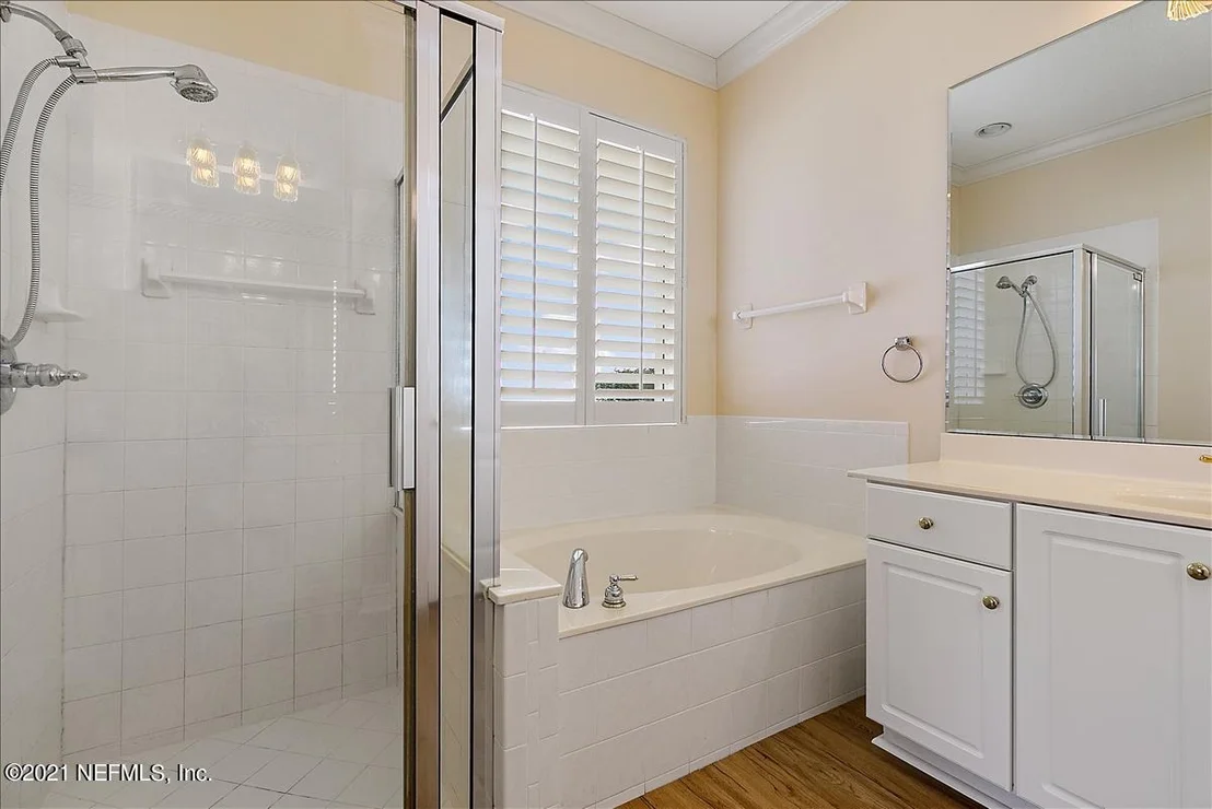 Photo of 292 Island Green Drive