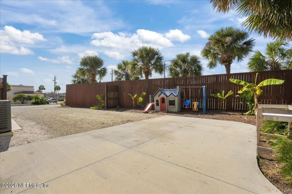 Photo of 106 SANDPIPER Boulevard