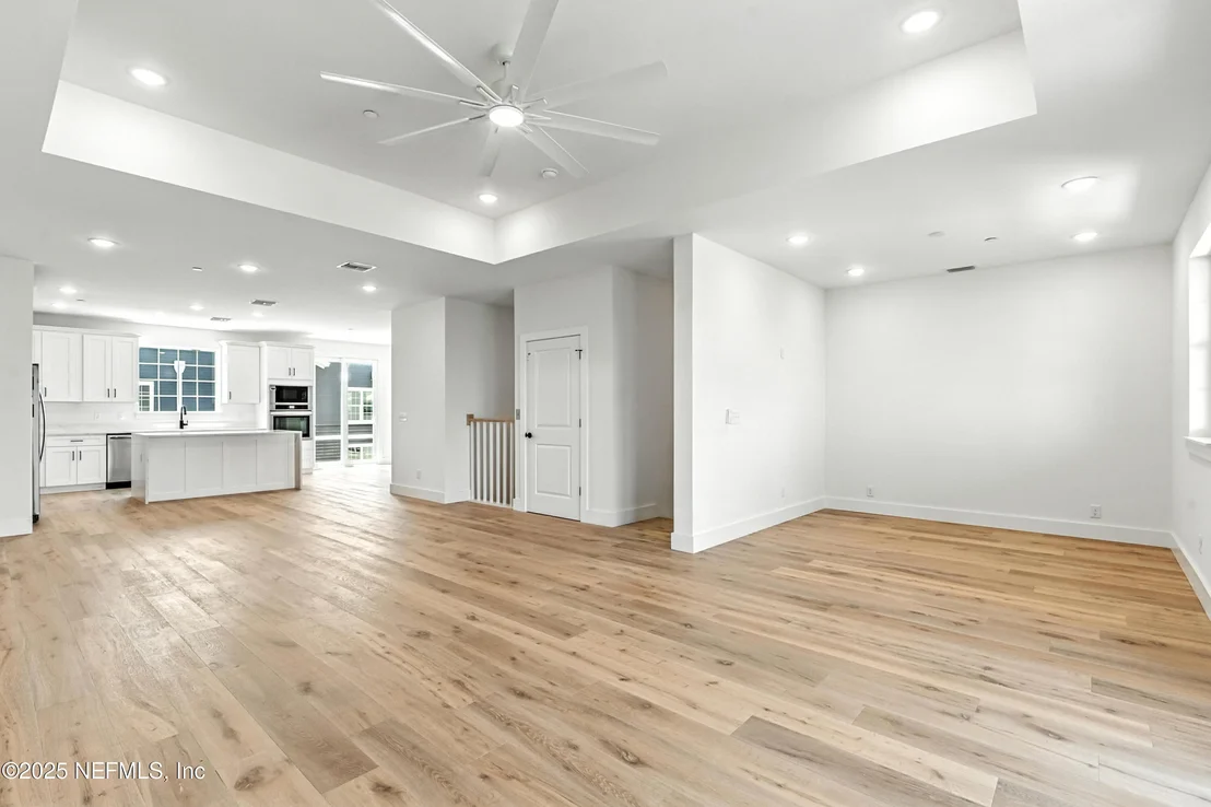 Photo of 45 CORTEZ Avenue