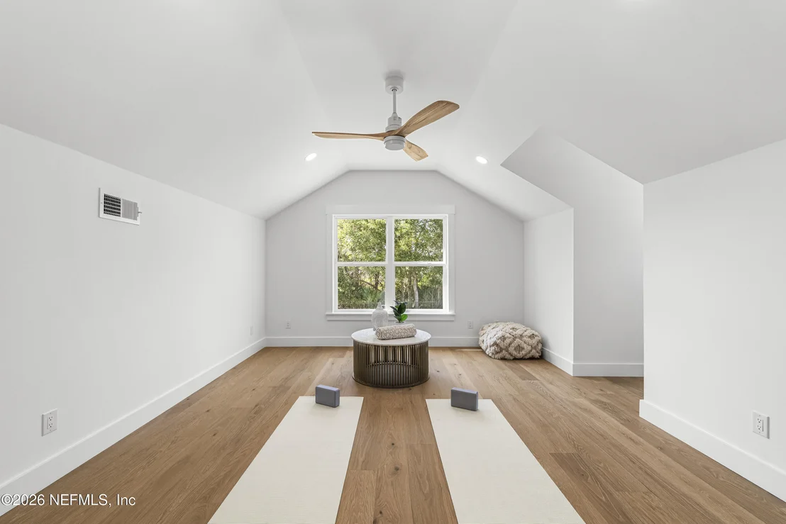 Photo of 806 CHERRY Street