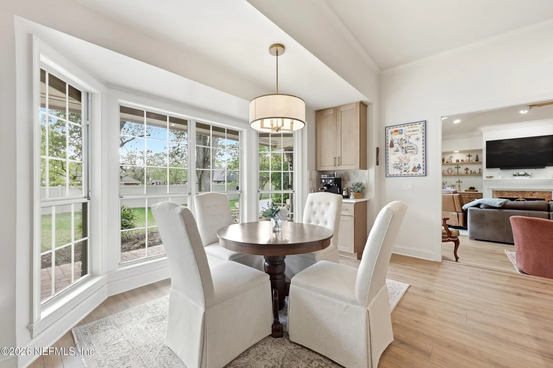 Photo of 8127 MIDDLE FORK Lane
