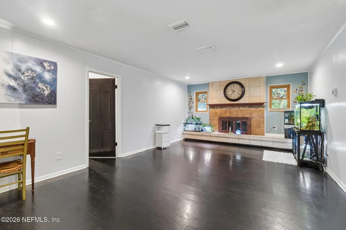Photo of 1631 ARROWHEAD Trail