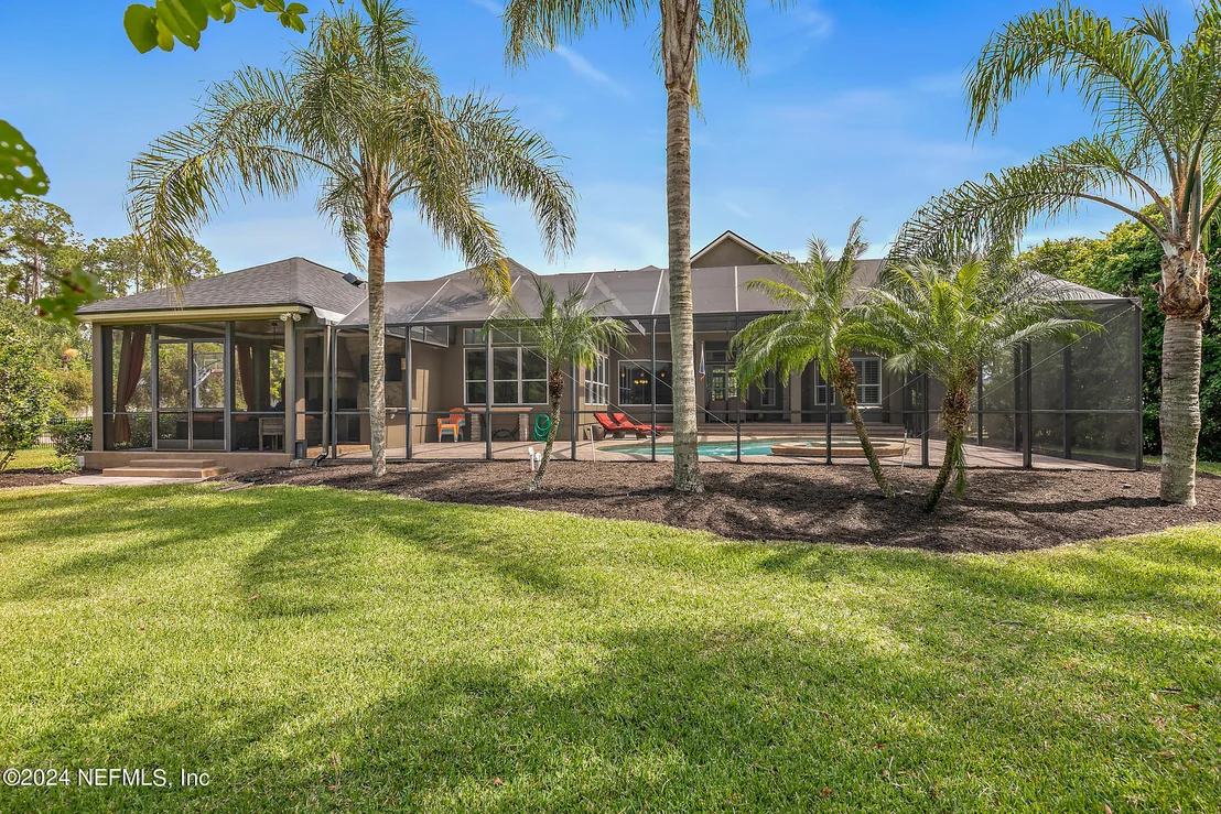 Photo of 329 SUMMERSET Drive