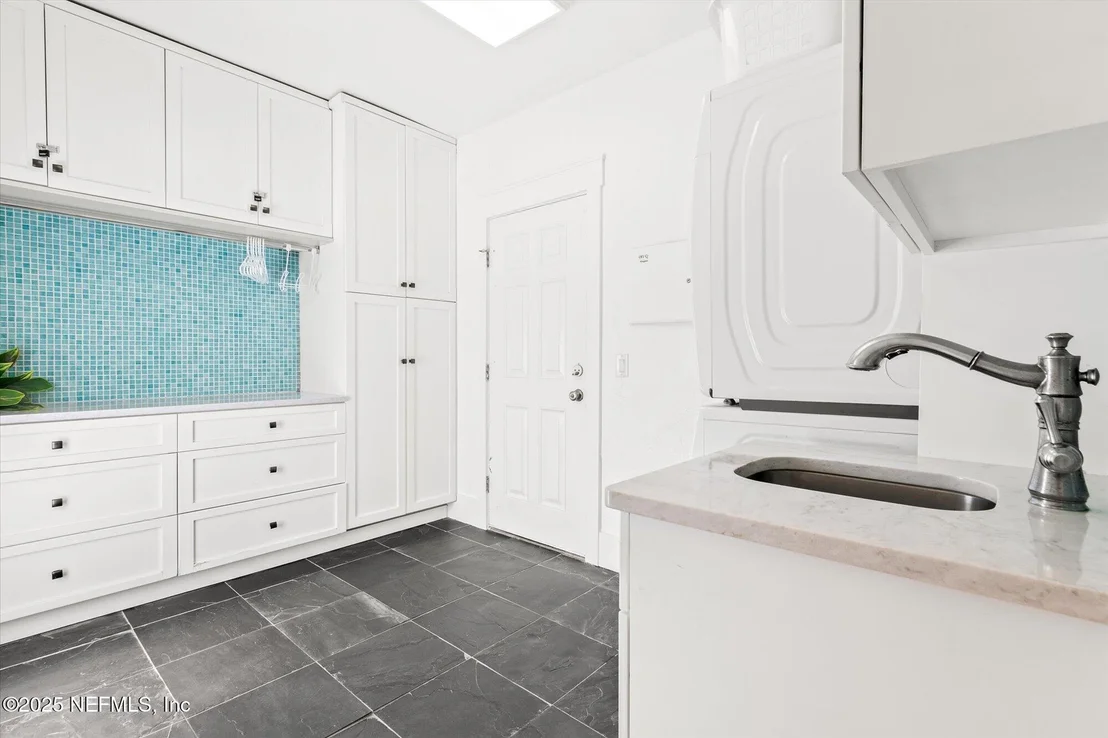 Photo of 415 TWENTY-THIRD Street
