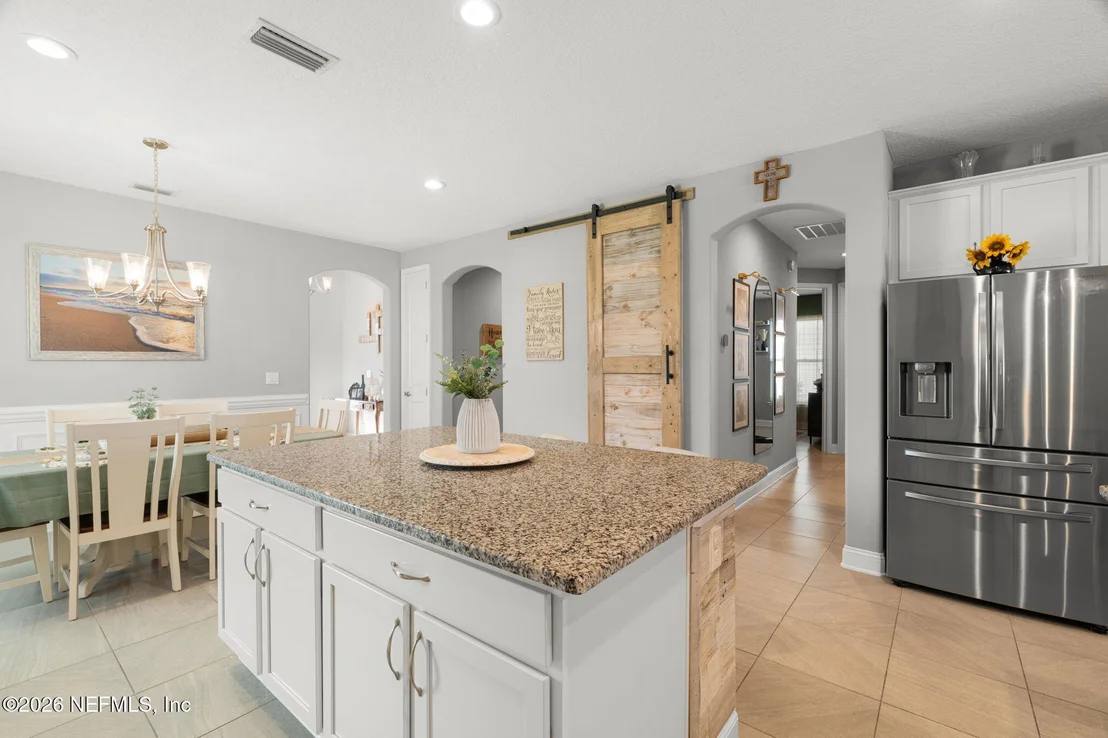 Photo of 18 TARBERT Lane