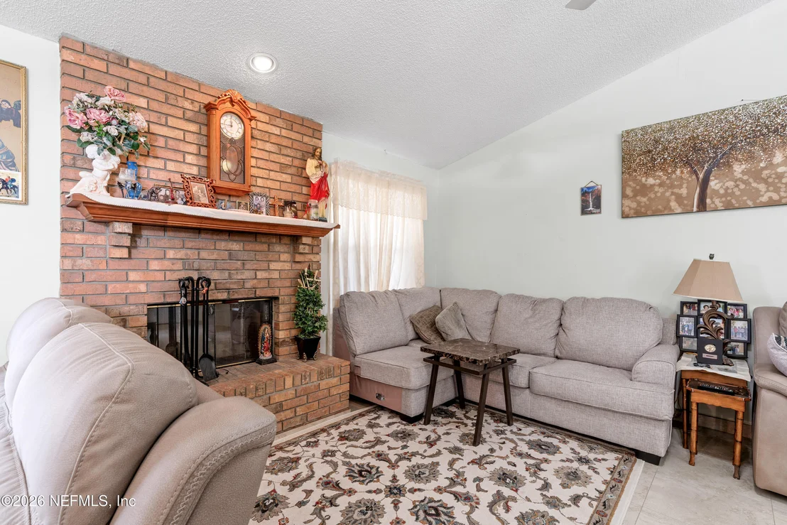 Photo of 2684 SAM HARDWICK Boulevard