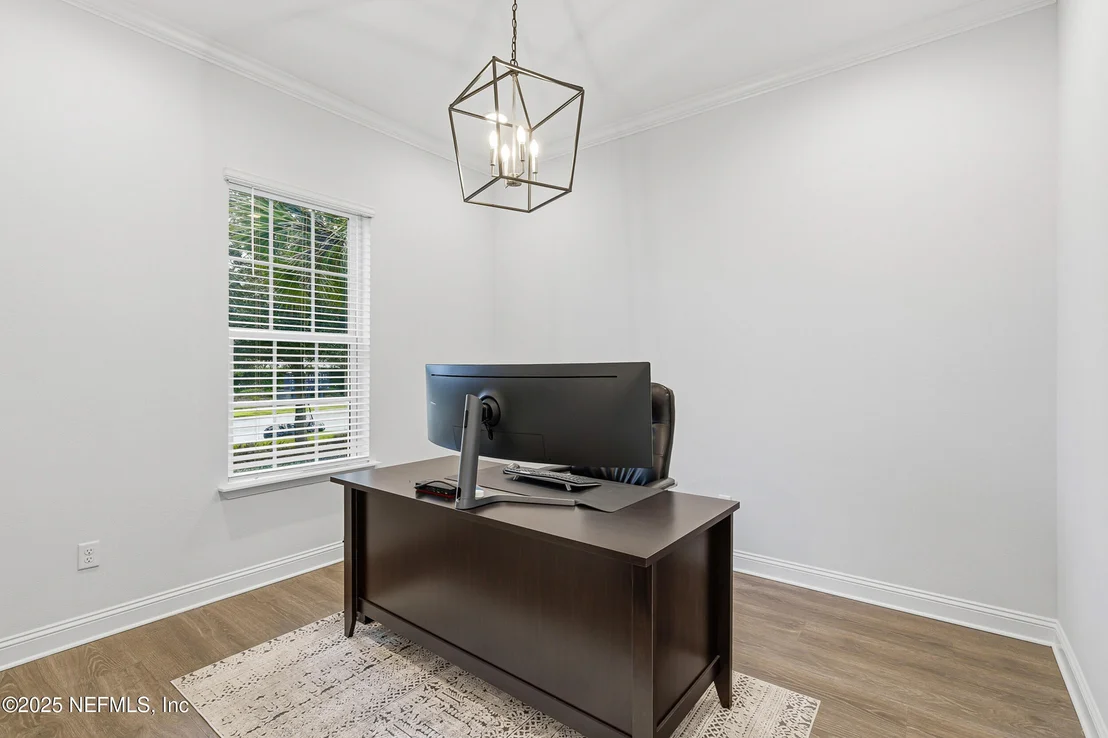 Photo of 375 KIRKSIDE Avenue