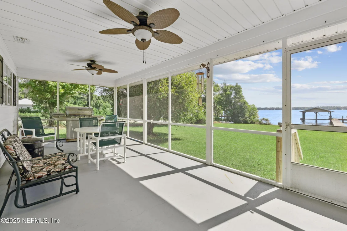 Photo of 212 LAKE Drive