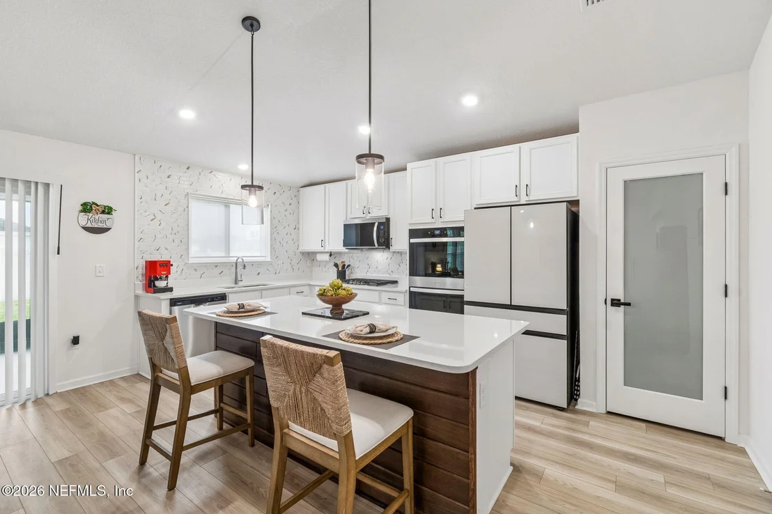 Photo of 856 SAN ANTONIO Drive