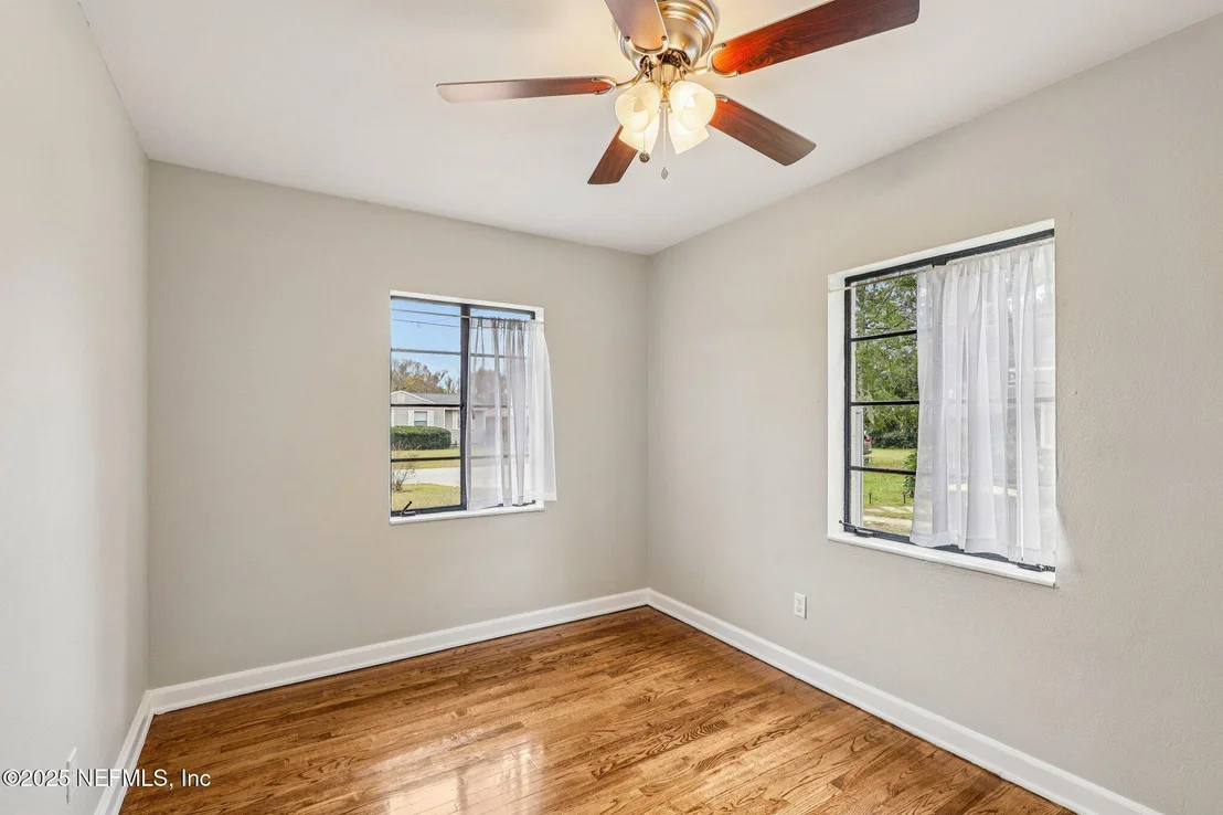 Photo of 5753 CRESTVIEW Road
