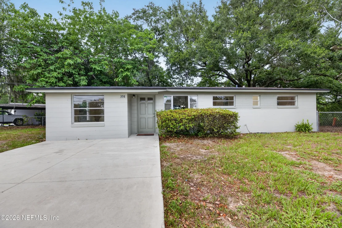 Photo of 398 TOCCOA Road