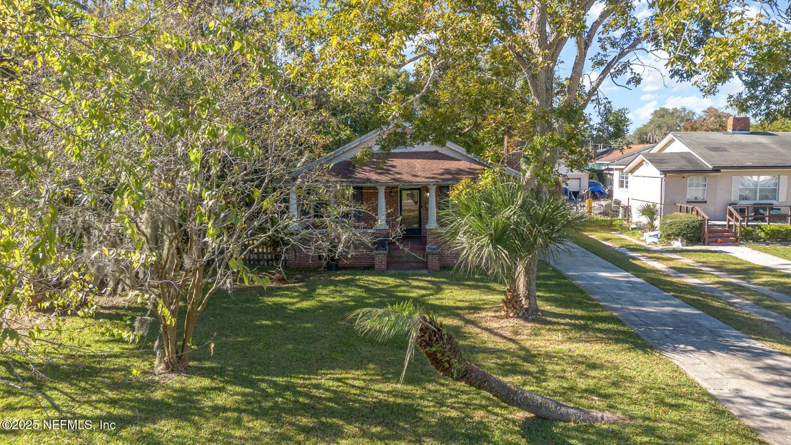 Photo of 222 TROUT RIVER Drive