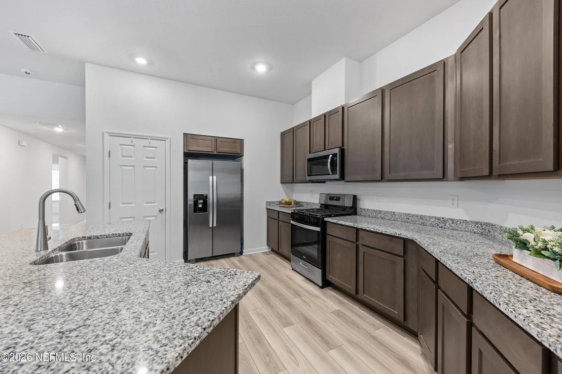 Photo of 11189 STAPLETON Drive