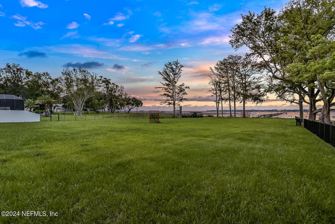 Photo of 3647 WESTOVER Road