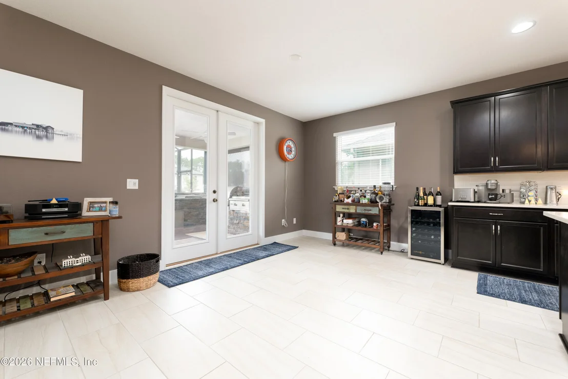 Photo of 392 DOWNS CORNER Road