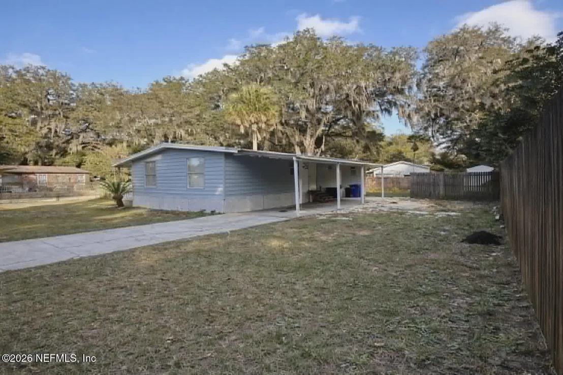 Photo of 1104 HARMONY Drive N