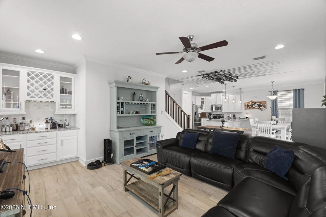 Photo of 2115 BARTOLOME Road