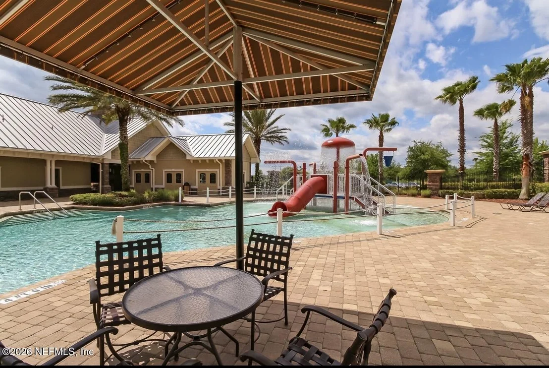 Photo of 1072 MERLIN Point