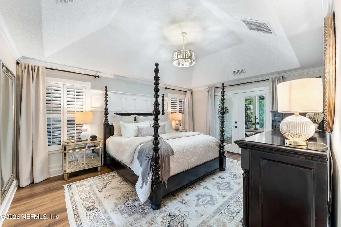 Photo of 1204 CREEK BEND Road
