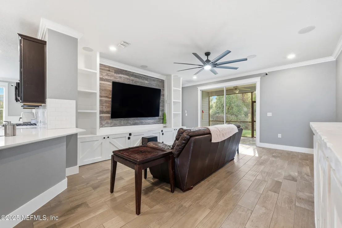Photo of 105 CROWN COLONY Road