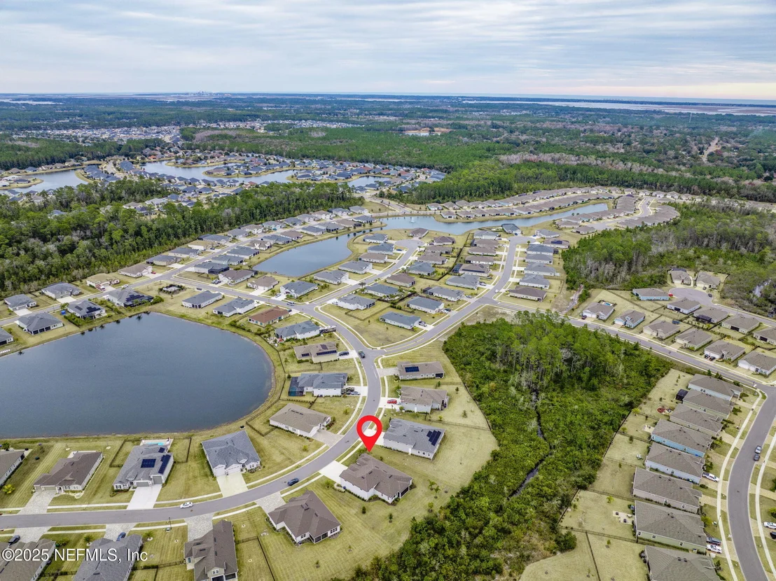 Photo of 85558 FALL RIVER Parkway