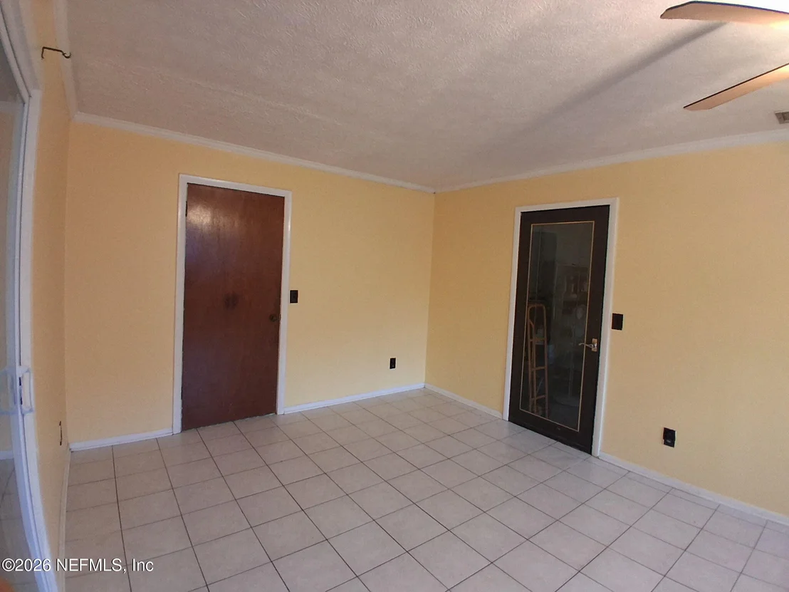 Photo of 320 LOBELIA Road