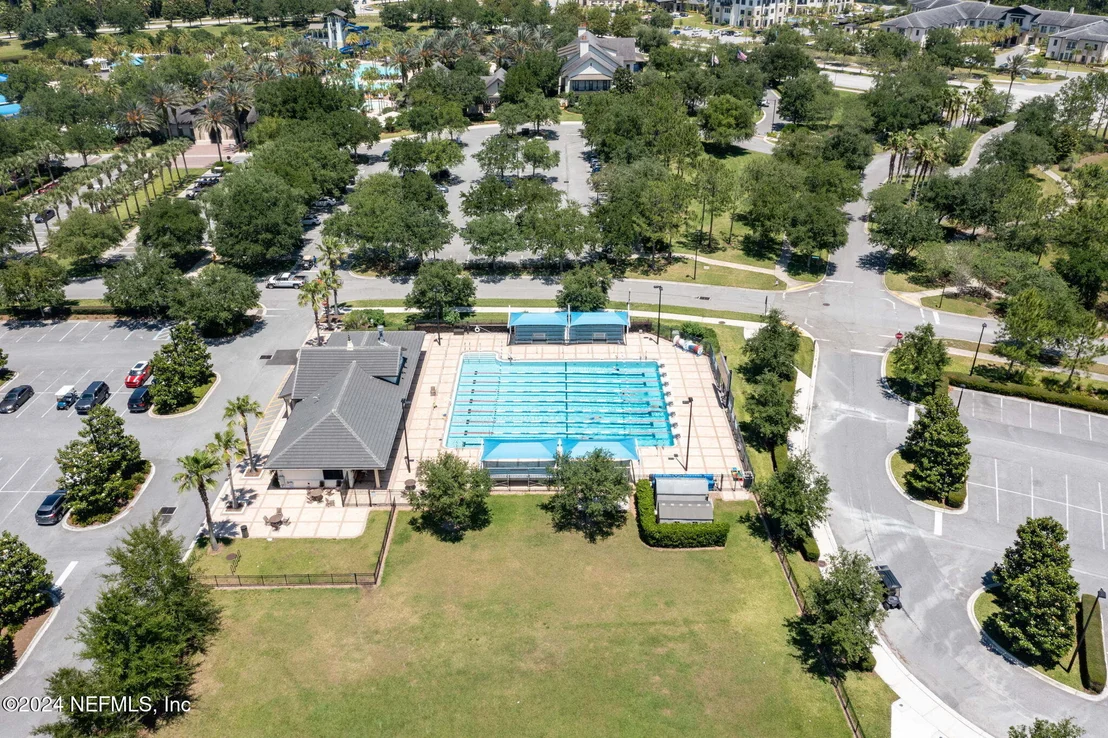 Photo of 237 SPRING PARK Avenue