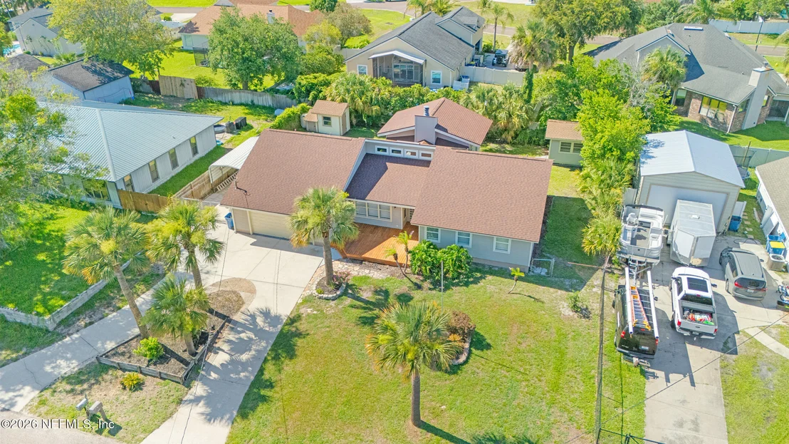 Photo of 7047 RIVERCREST Drive
