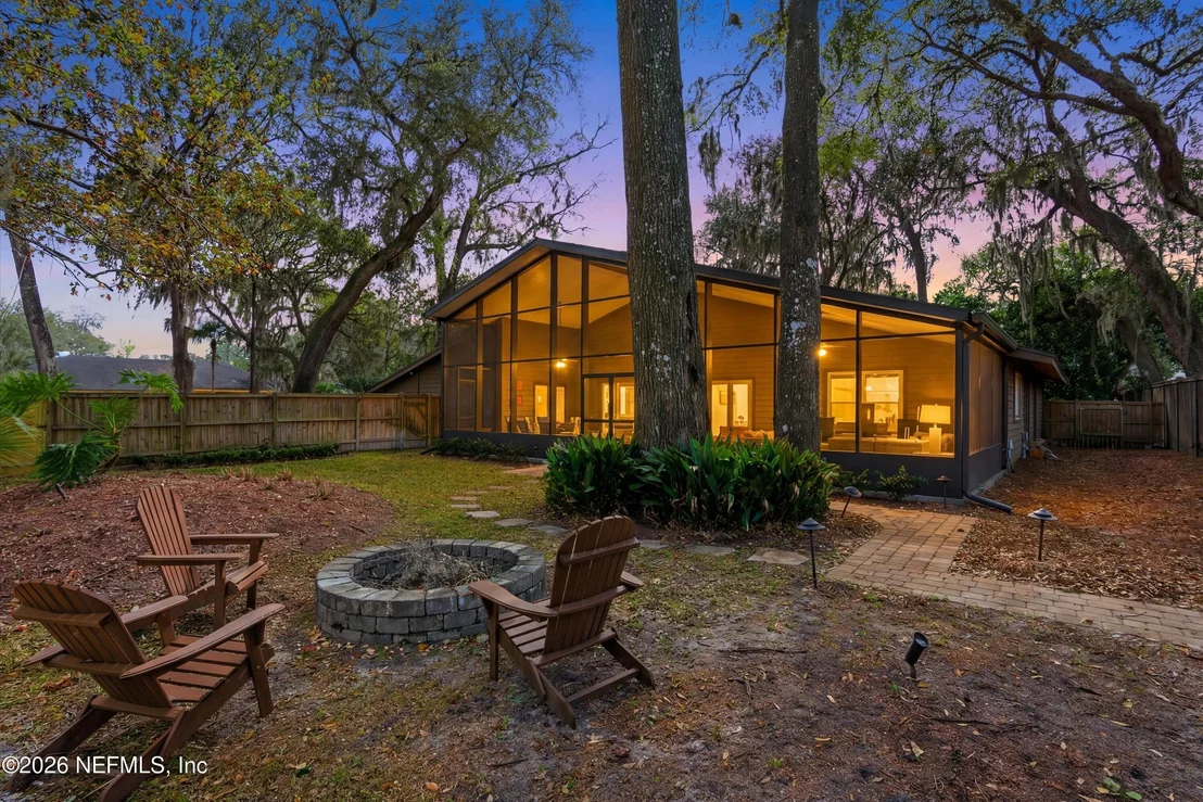 Photo of 1035 ANCHOR Road
