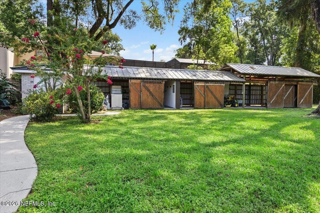 Photo of 3008 FOREST Circle
