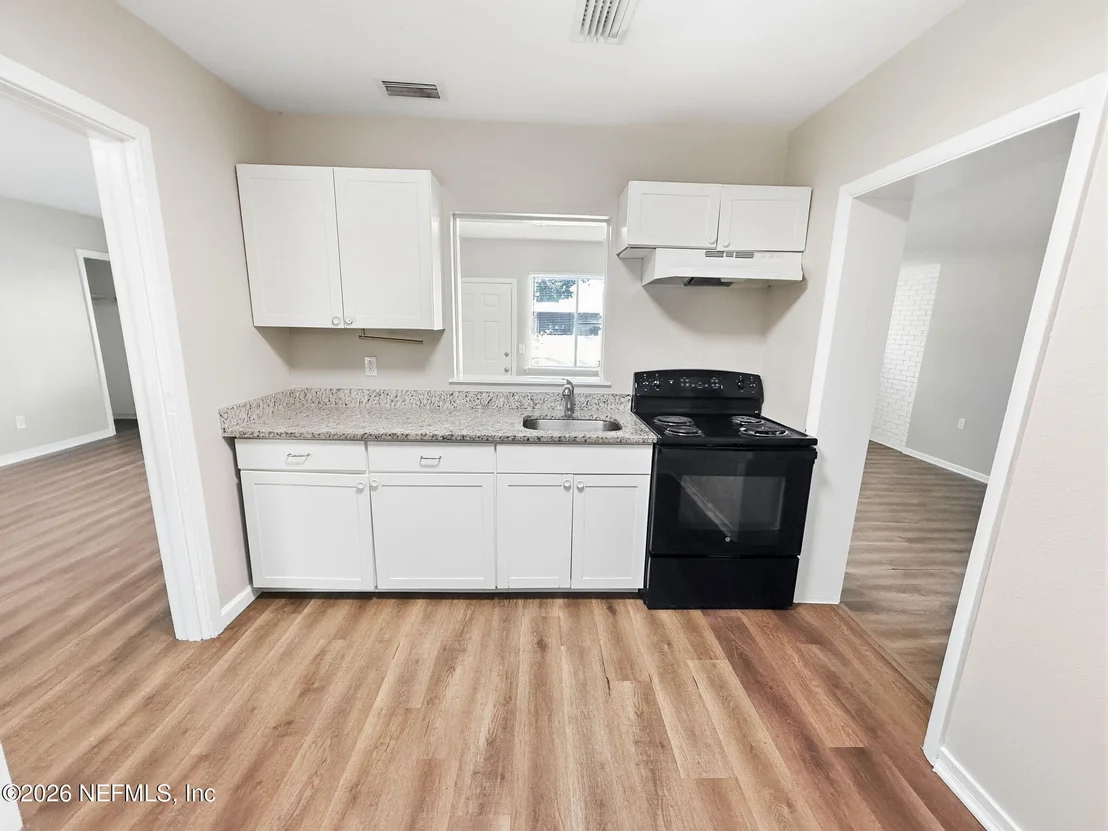 Photo of 2942 CHRISTOPHER Road