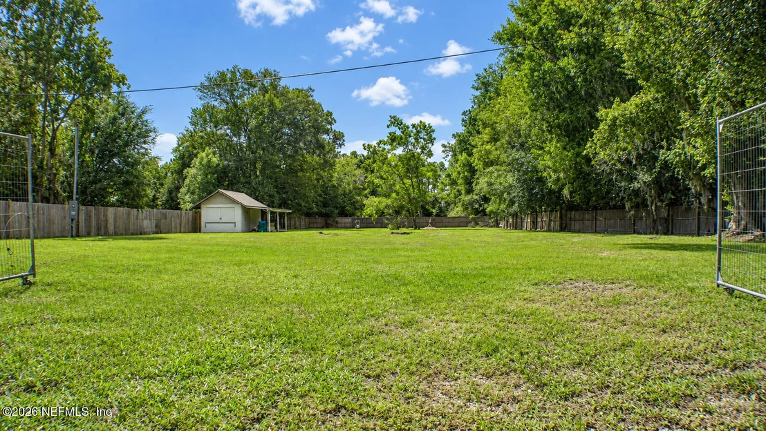 Photo of 306 BERNARD Road