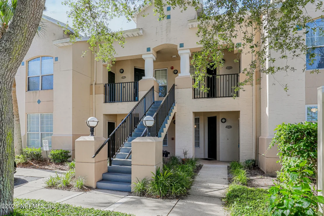 Photo of 910 PINE VALLEY Place