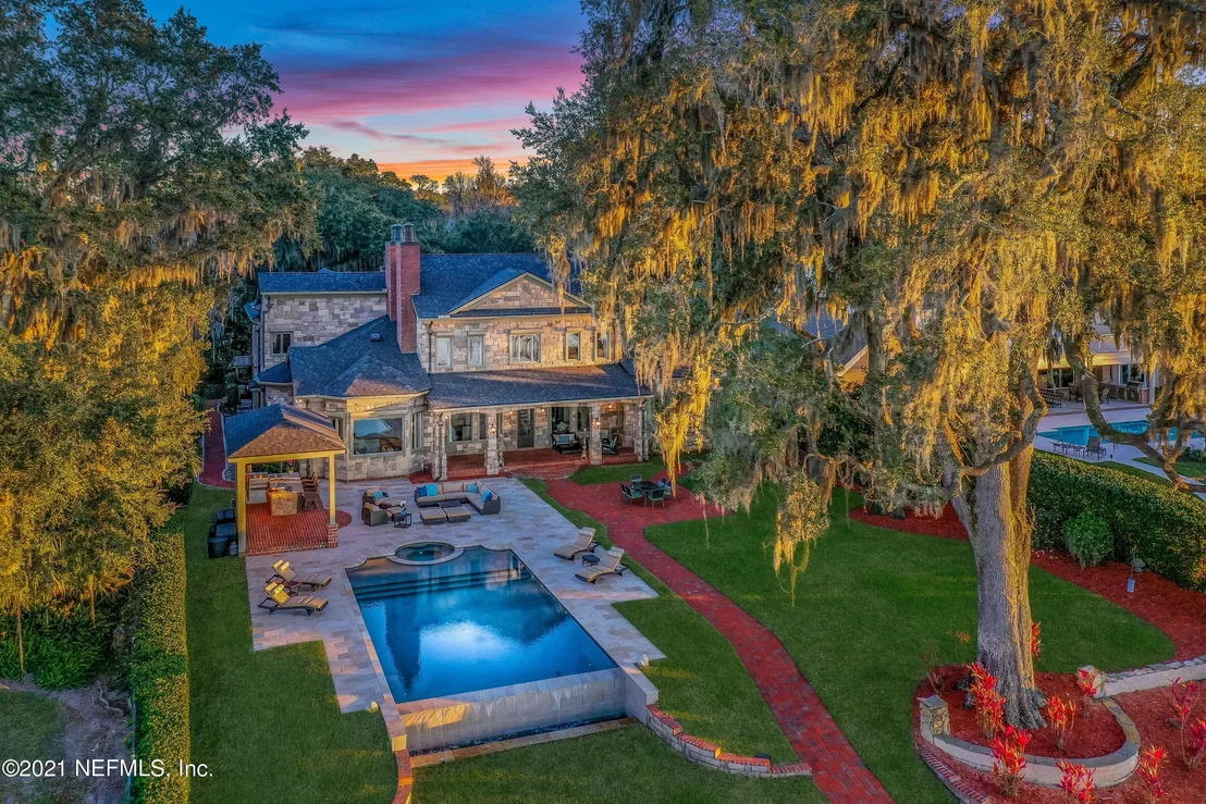 Photo of 3531 BEAUCLERC Circle N