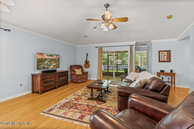 Photo of 972 BECKINGHAM Drive