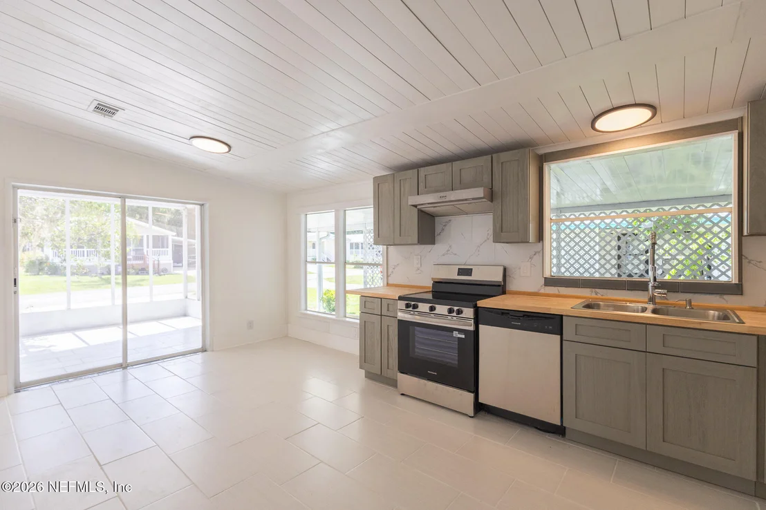 Photo of 140 PINE LAKE Drive