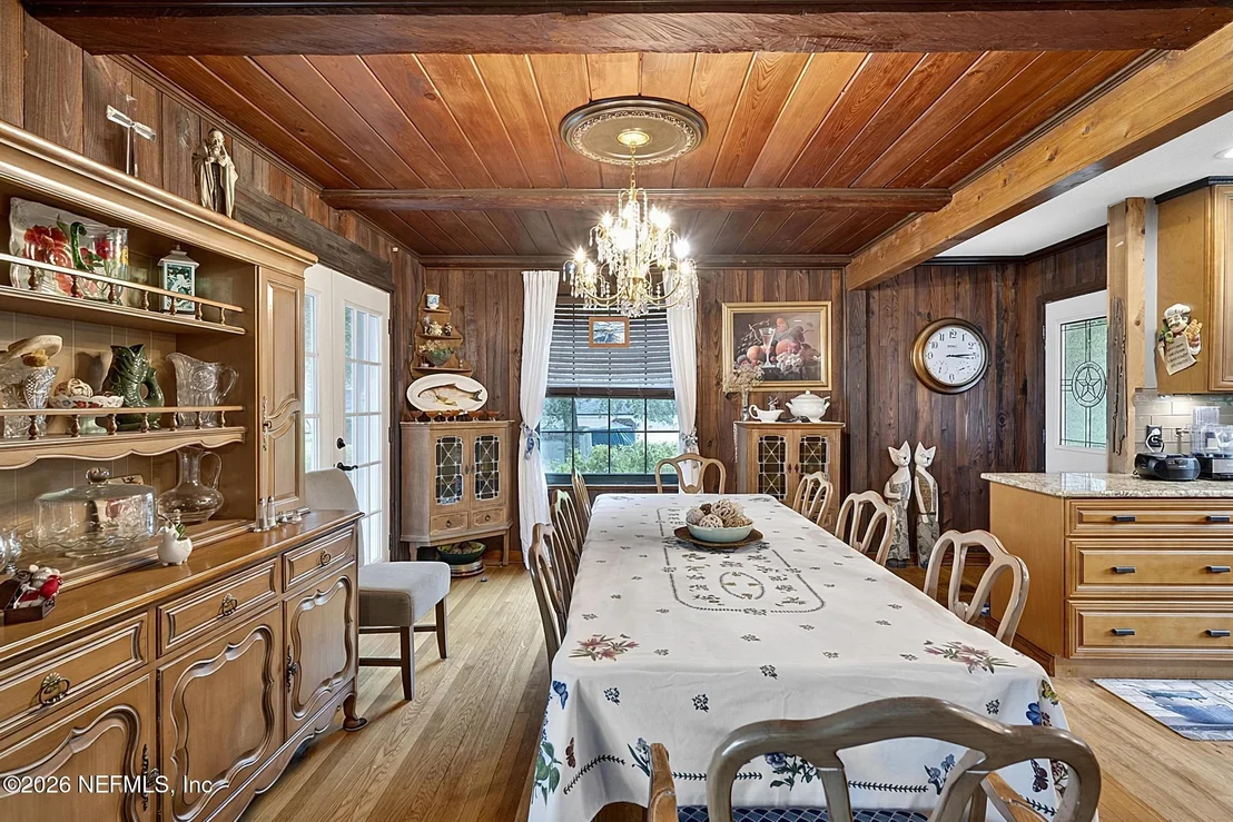 Photo of 1375 CEDAR BAY Road
