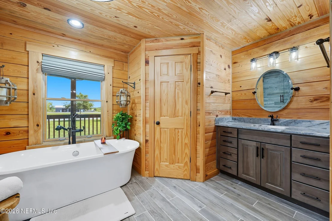 Photo of 3938 SUNSET SKY Road